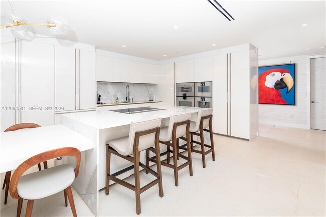 Building Photo - 10201 Collins Ave