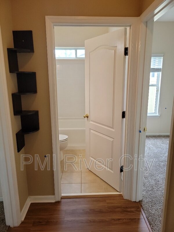 Building Photo - 14283 Big Spring St