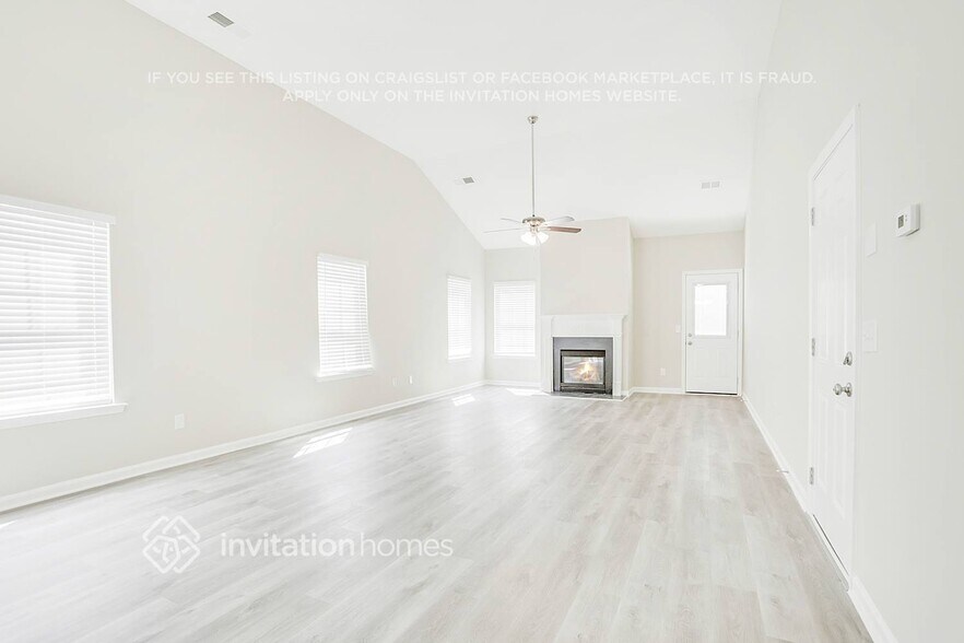 Building Photo - 3232 Tallon Ln SW