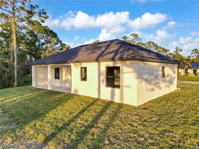 Building Photo - 1601 Clark Ave