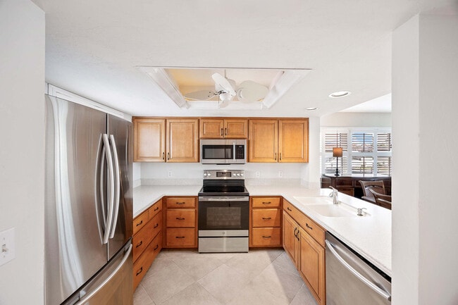 Building Photo - 897 Collier Ct