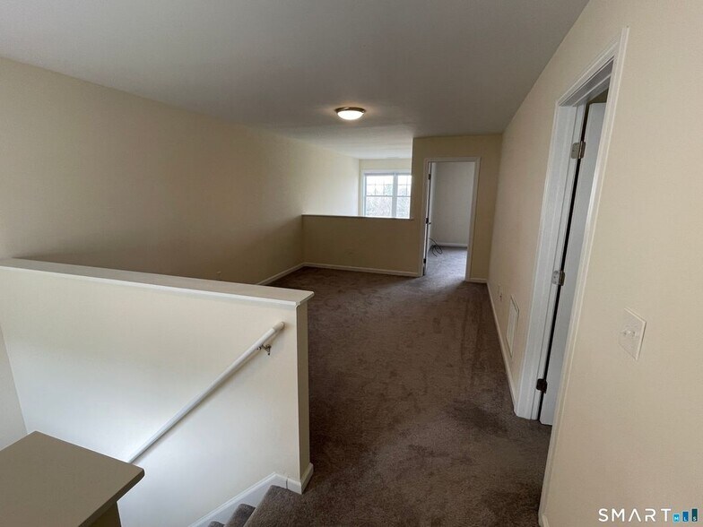 Building Photo - 28 Woodside Dr