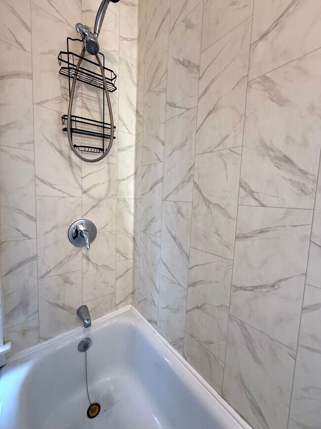 Building Photo - Two Bedroom Home in Muskegon