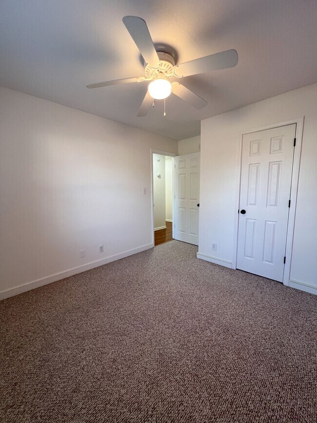Building Photo - Beautiful Single-Family Home! Bonus Room, ...