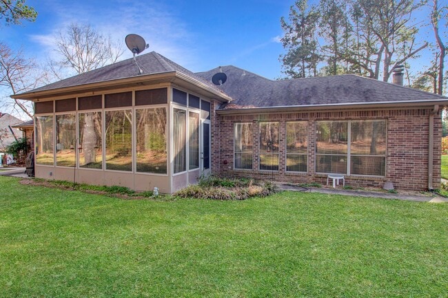 Building Photo - Almost Ready! Stunning 3 Bedroom, 2.5 Bath Home in Deer Run!