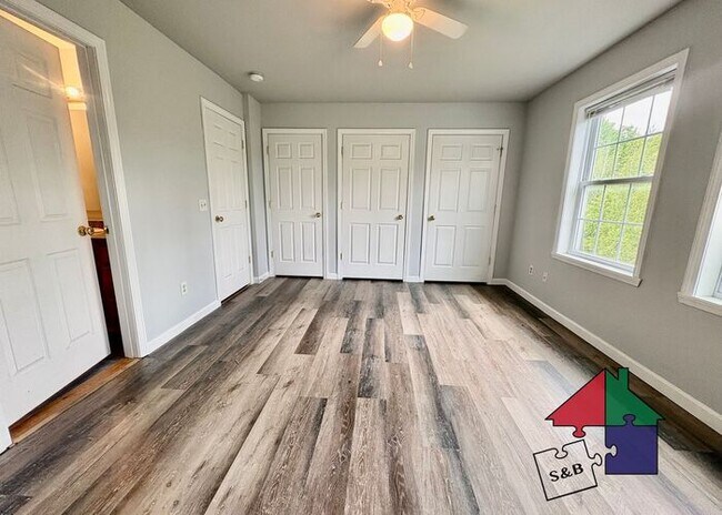 Building Photo - Gorgeous Pet Friendly Milton 3 Bedroom - Attached Garage and Patio!