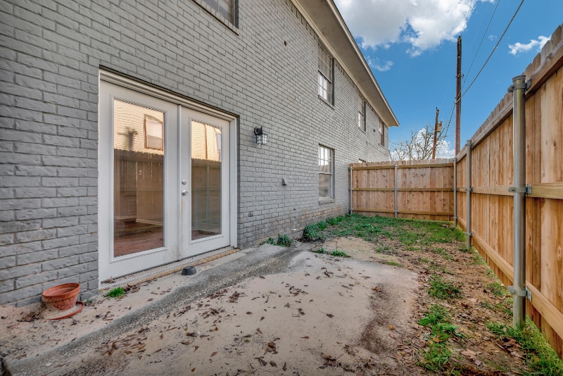 Building Photo - 306 Powers St