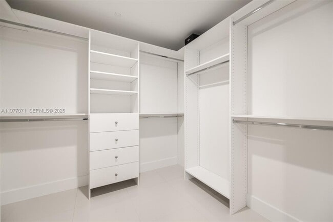 Building Photo - 3951 S Ocean Dr