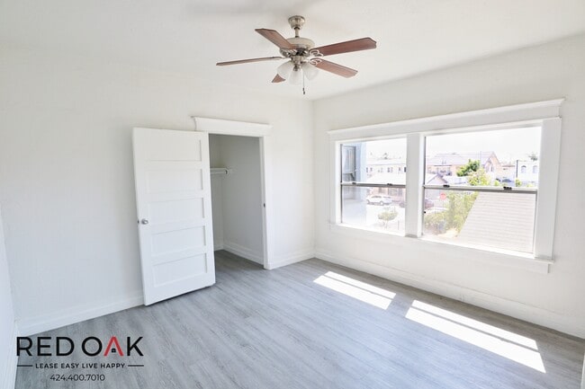 Building Photo - 2255 W 14th St