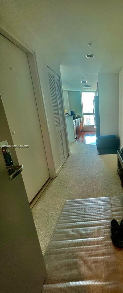 Building Photo - 300 S Biscayne Blvd