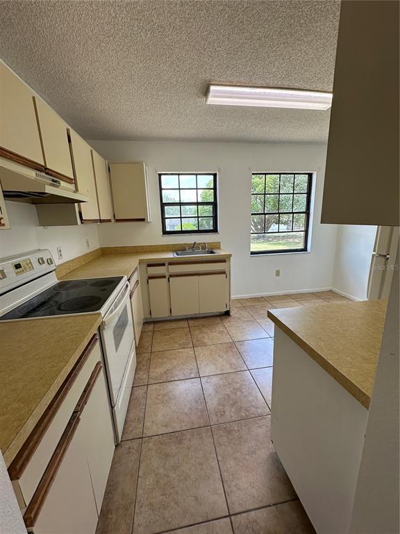Building Photo - 59 Hickory Track Way