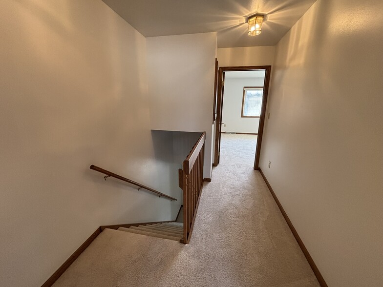 Building Photo - S81W17170 Moonlight Ln