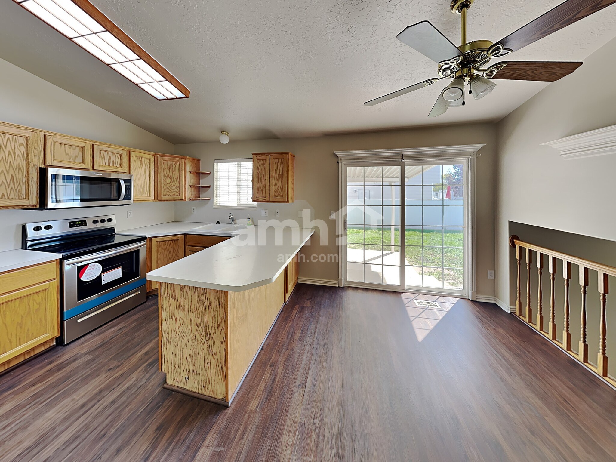 Building Photo - 1667 N 250 W