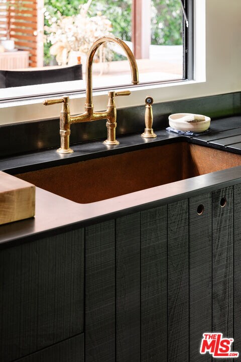 Building Photo - 26237 Fairside Rd