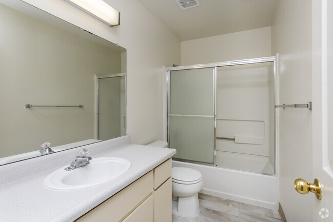 2BR, 2.5BA - 1,300SF - Primary Bathroom - Spruce Pointe