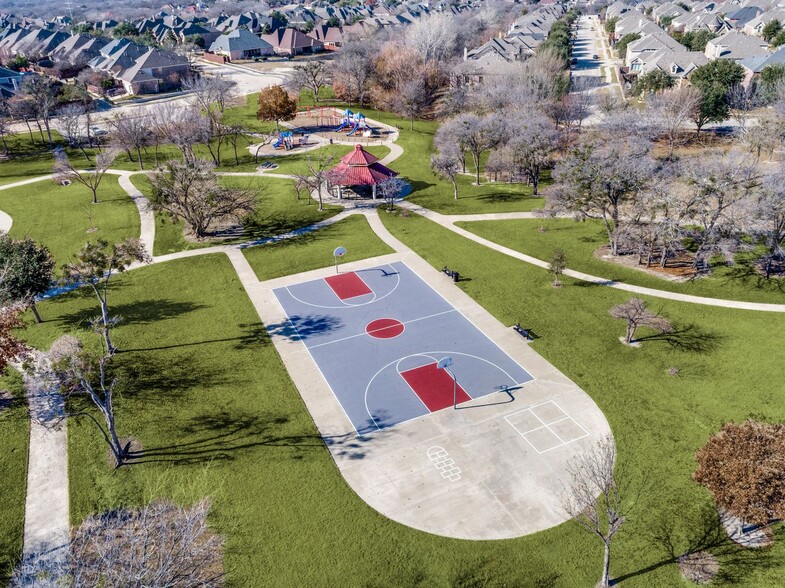 Building Photo - 10640 Line Berry Ln