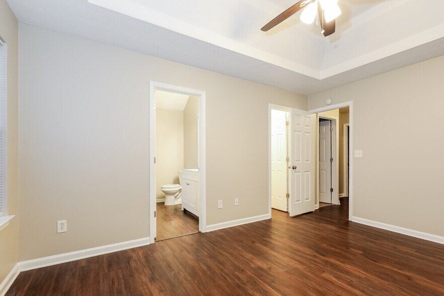 Building Photo - 2620 Virginia Cove