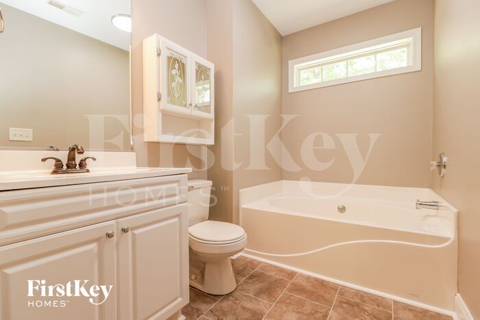 Building Photo - 1237 State Rd S-8-806