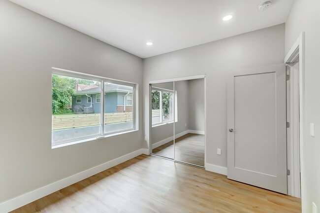 Building Photo - 3719 Kirkup Ave