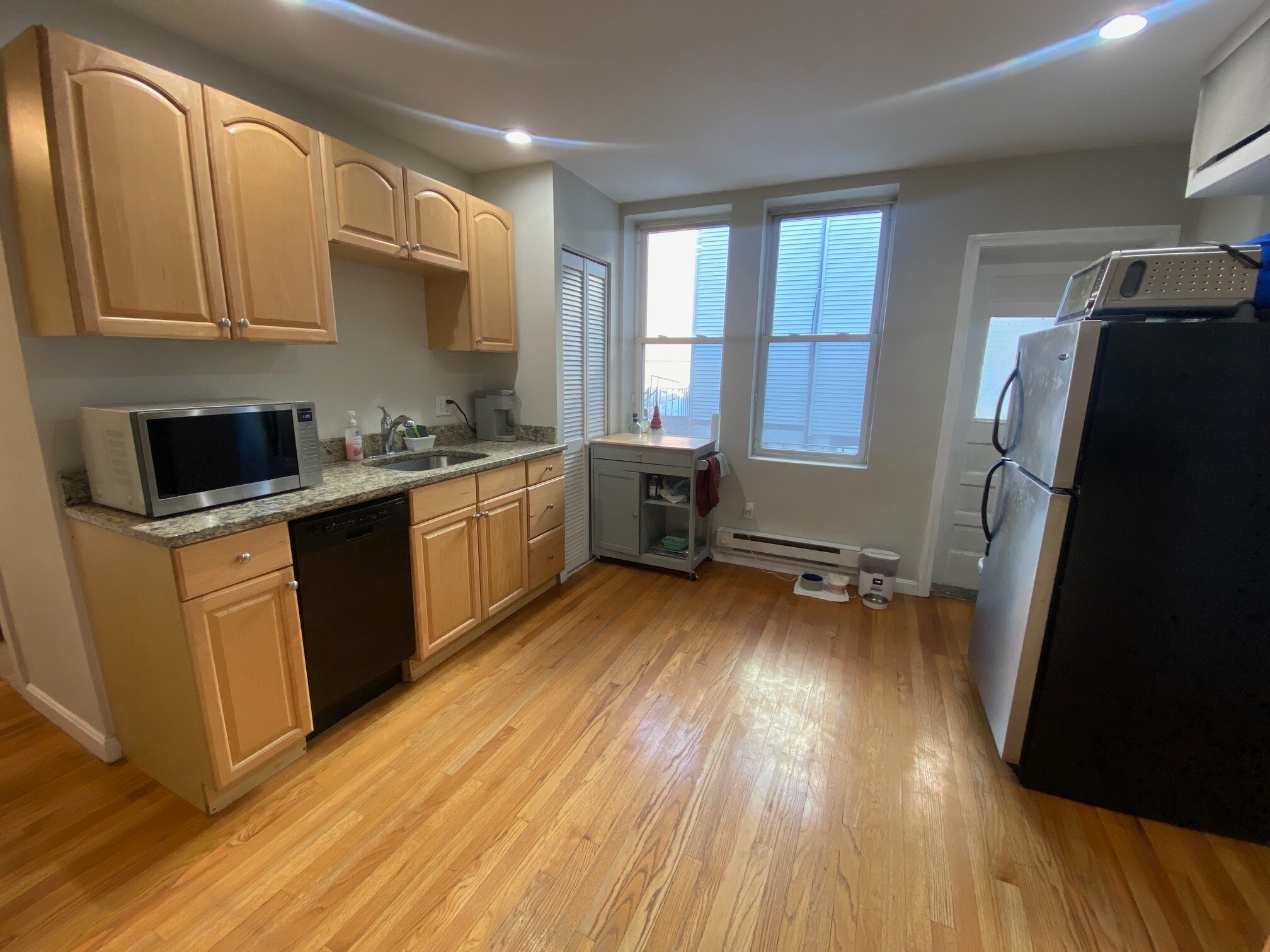 Building Photo - 224 Hanover St