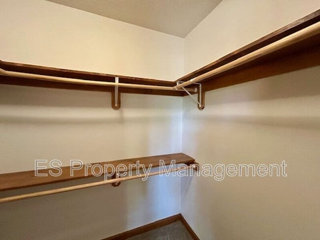 Building Photo - 5834 Blackley Ln