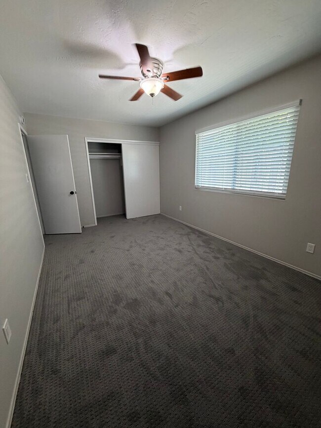 Building Photo - Del Mar Heights Home West of 5