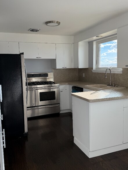 Building Photo - 931 Maxfield Dr