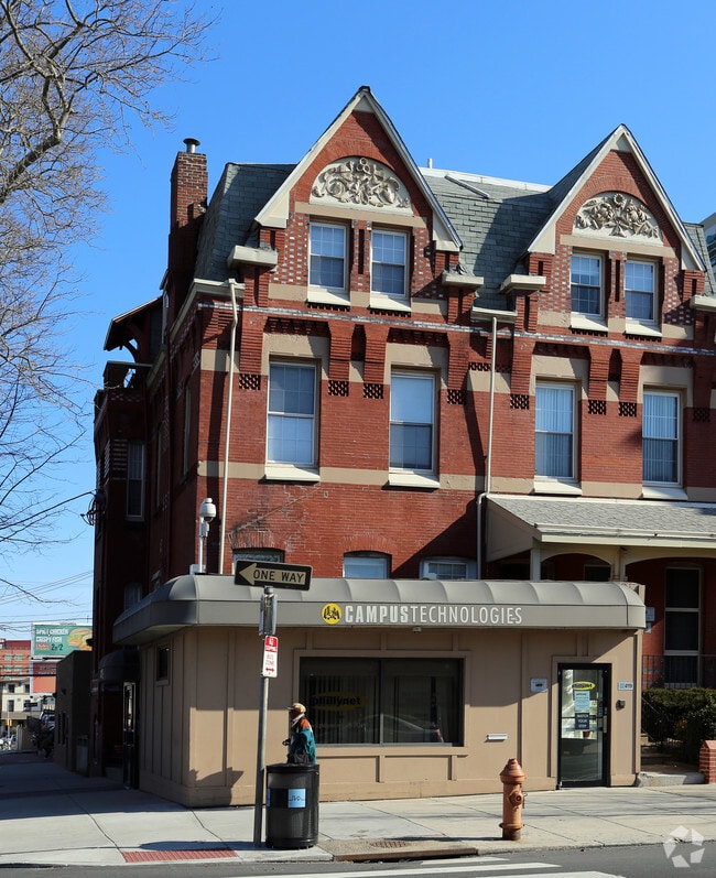 Primary Photo - 4119 Walnut St