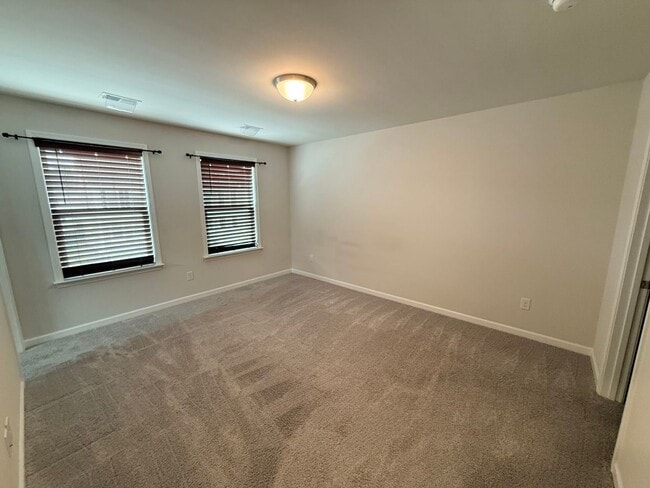Building Photo - Move In Ready Townhome in Marshview Commons