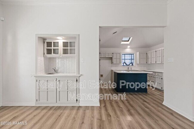 Building Photo - 313 Wallingsford Cir