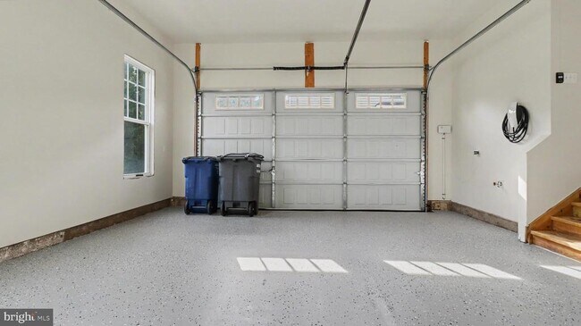 Building Photo - 40978 Spur Run Ln