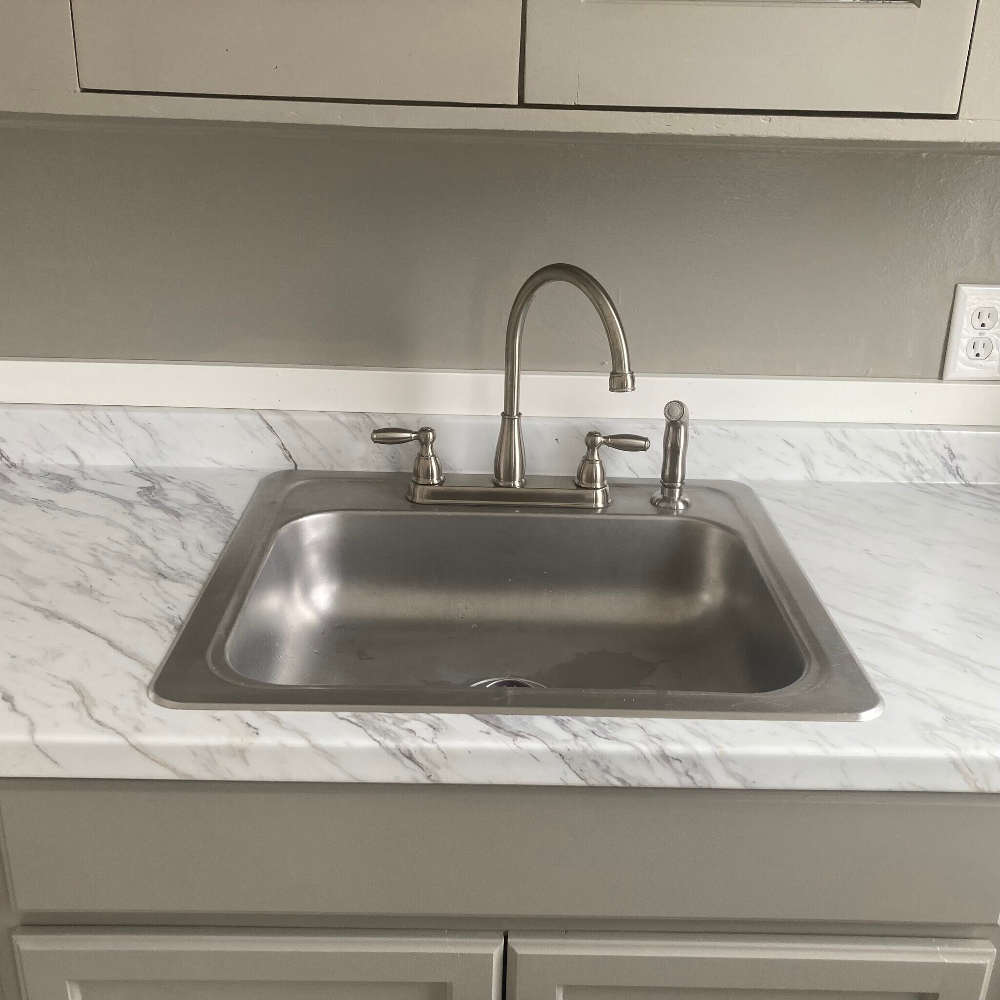 New countertop - 70 Hedley Ave
