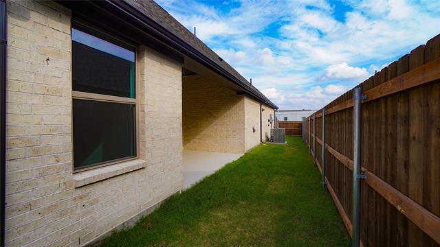 Building Photo - 5315 Tupper Ave