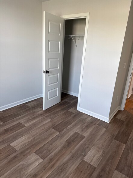 Building Photo - 1209 Black Kite Ct SW