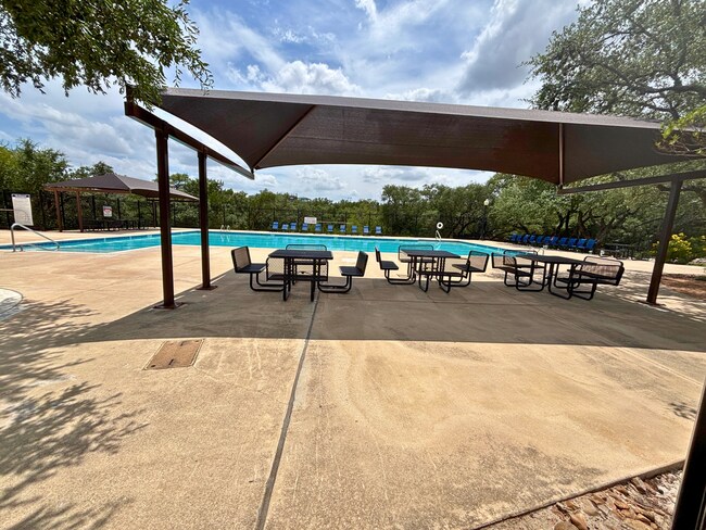 Building Photo - 56 Medici