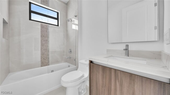 Building Photo - 1717 NW 2nd St