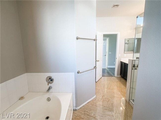 Building Photo - Coming Soon 8/1/25 - Beautiful Summerlin P...