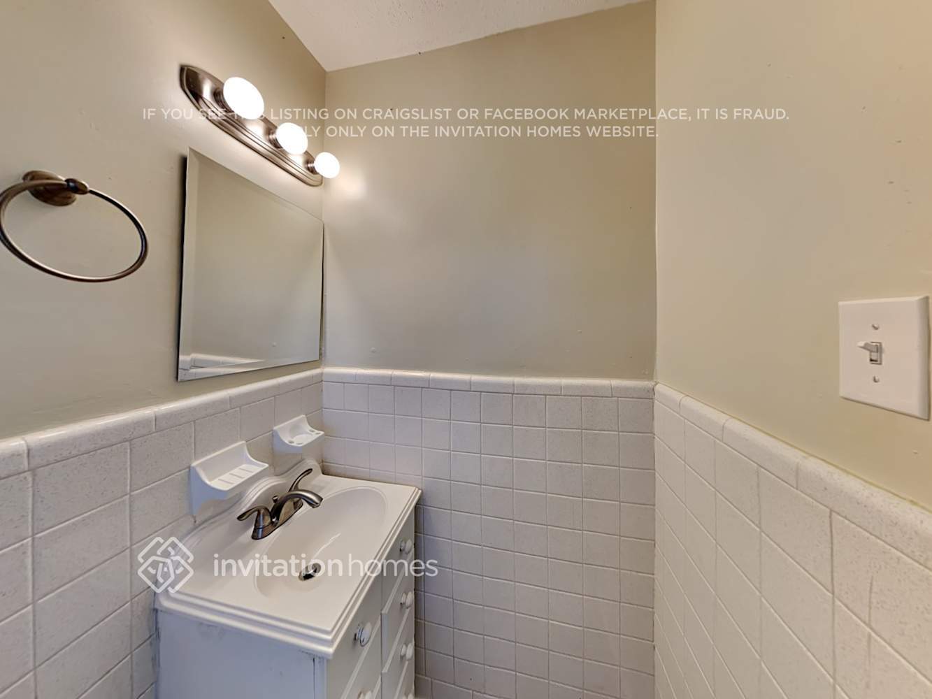 Building Photo - 2926 Pine Hill Dr