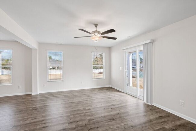 Building Photo - 3 Bd 2.5 Ba Townhome in Youngsville! First Month Free with 13 Month Lease!