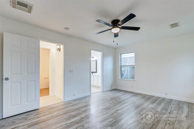 Building Photo - 4831 Sand Colony Ln