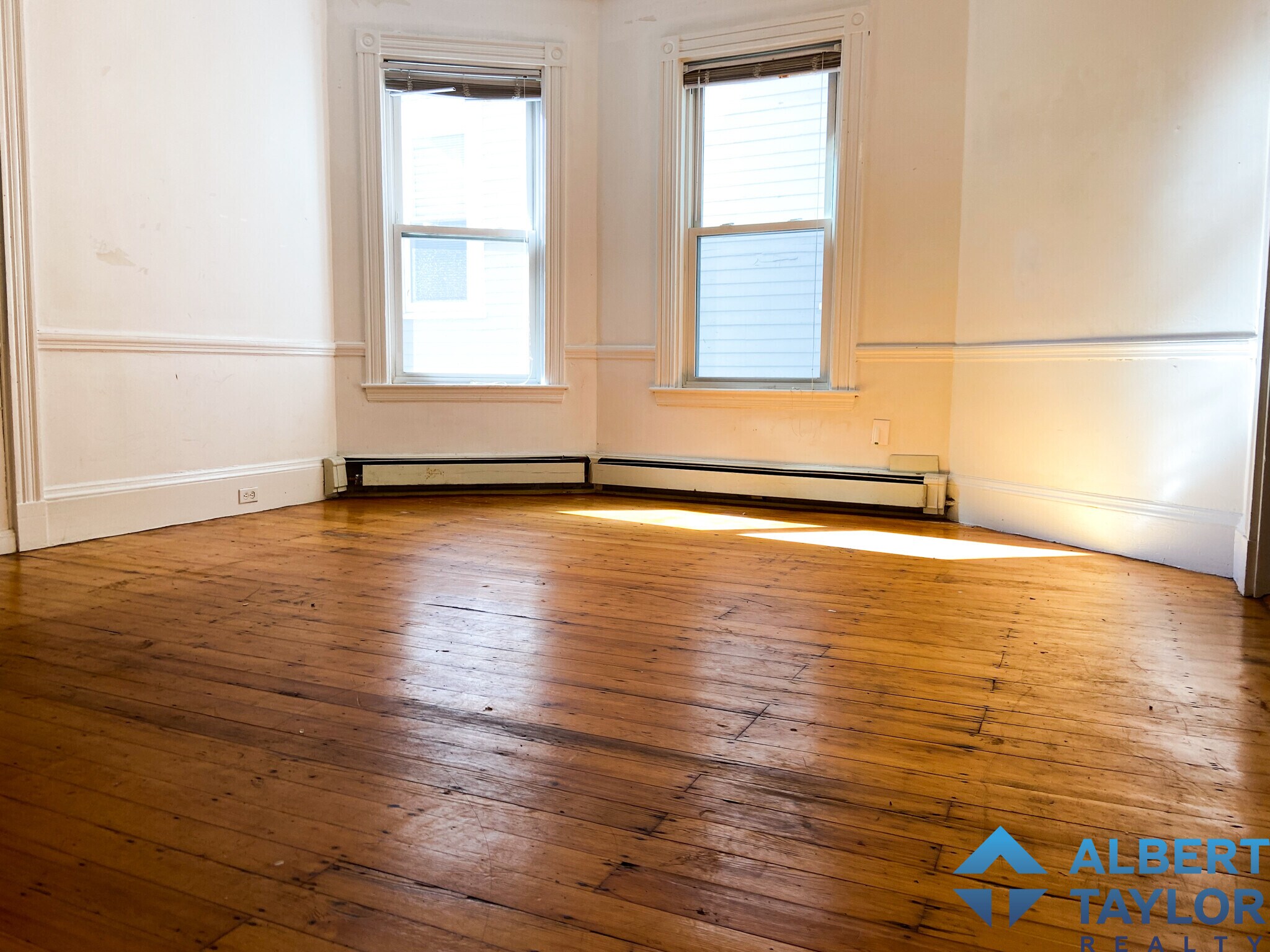 Building Photo - 13 Sachem St