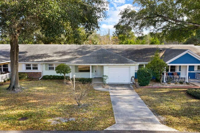 Building Photo - 2BR 2BA Villa Available Now On Top of the Word!