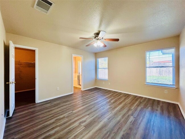 Building Photo - 1212 Sleepytime Trail