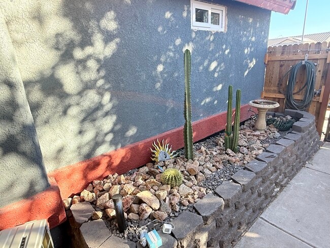 Building Photo - 311 Verllonia St