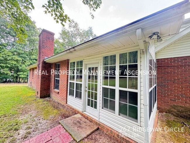 Building Photo - 267 Ridgeway Cir