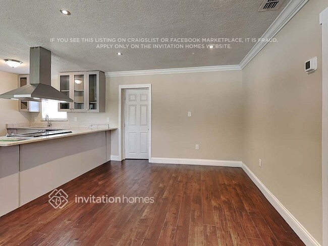 Building Photo - 849 Sunniland Dr