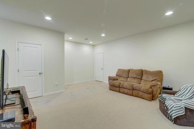 Building Photo - 42261 Riggins Ridge Terrace