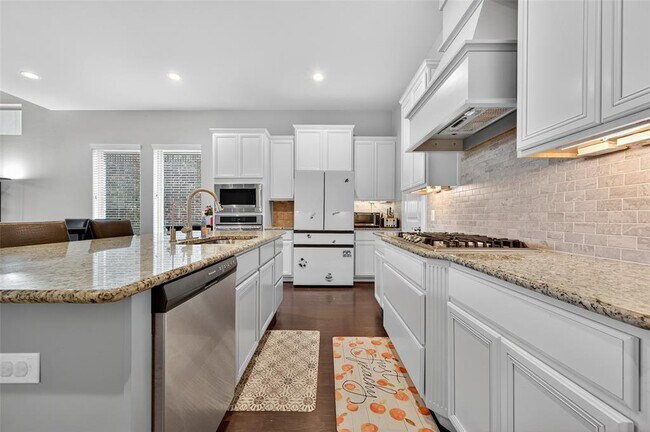 Building Photo - 4947 Thunder Creek Ln