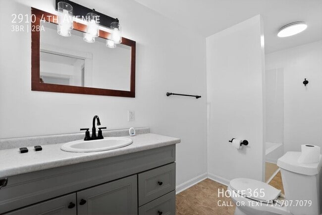 Building Photo - 2910 4th Ave