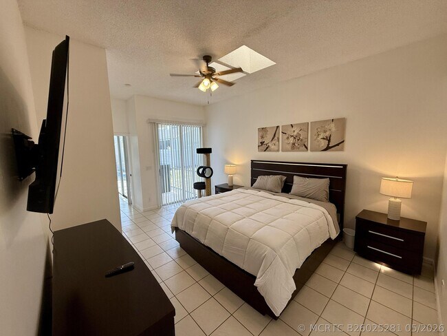 Building Photo - 1049 Mourning Dove Ln
